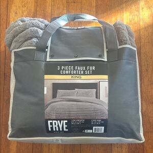 Frye Fur King Comforter Set in Gray-NWT